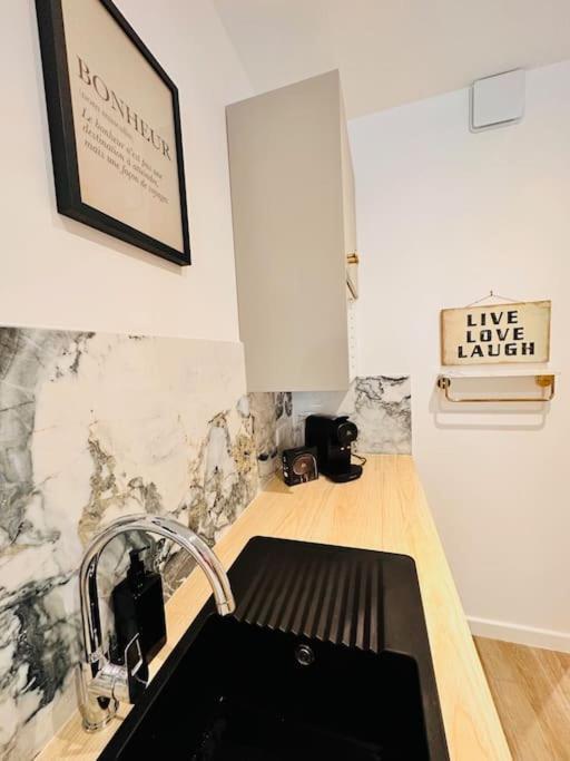 De Nana 2 - T2 Hypercentre, Rue Meynadier, Palais & Plage, Clim, Wifi Appartement